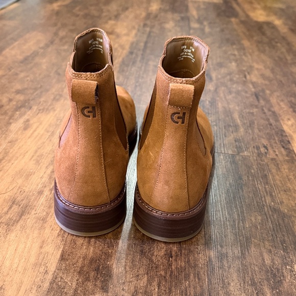 Cole Haan Men's Tan Suede Chukka Boots, size 11-1/2 - Picture 4 of 10